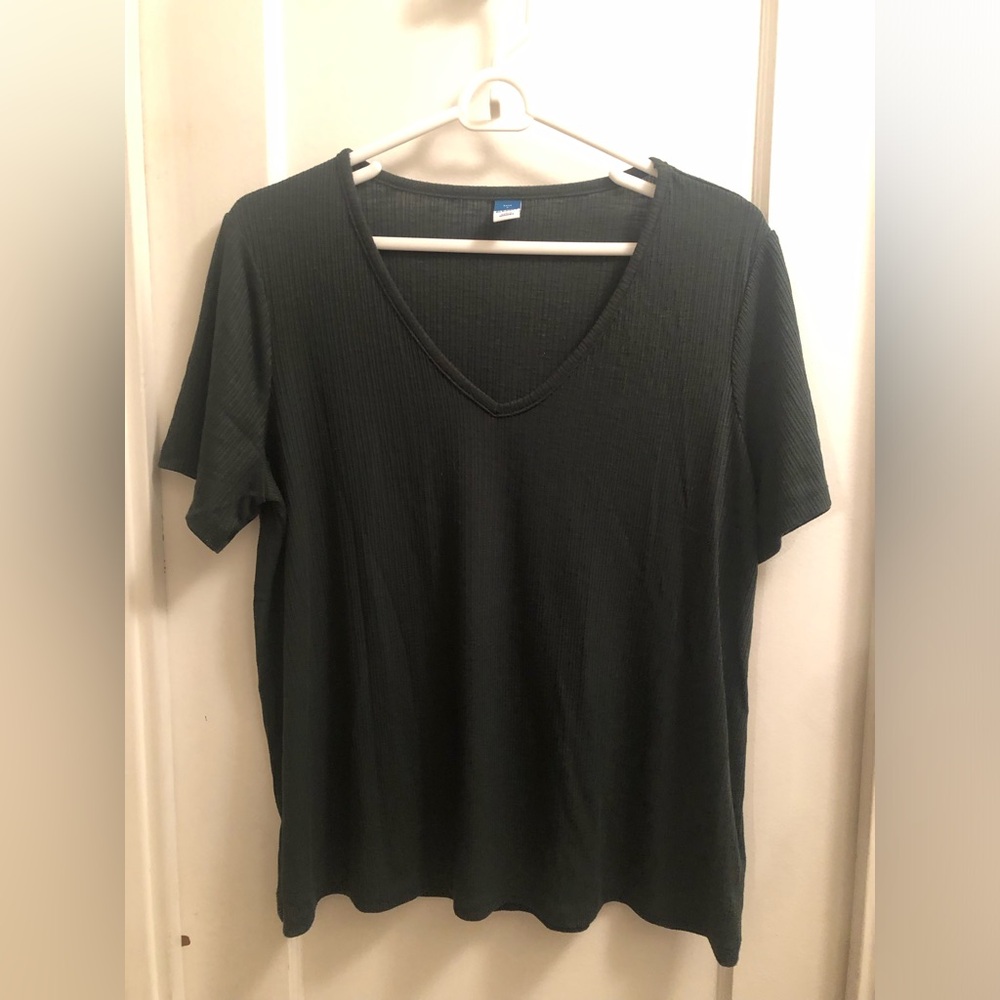 Old Navy Women's Green Ribbed V-Neck Short Sleeve Tee